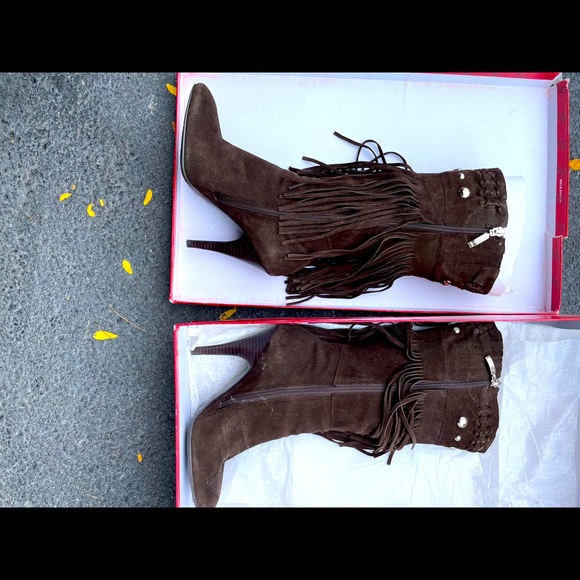 Guess fringe boot - Picture 1 of 3